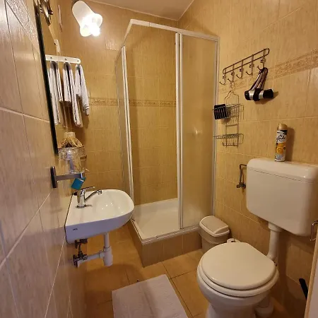 Abigel Vendeghaz Miškovec